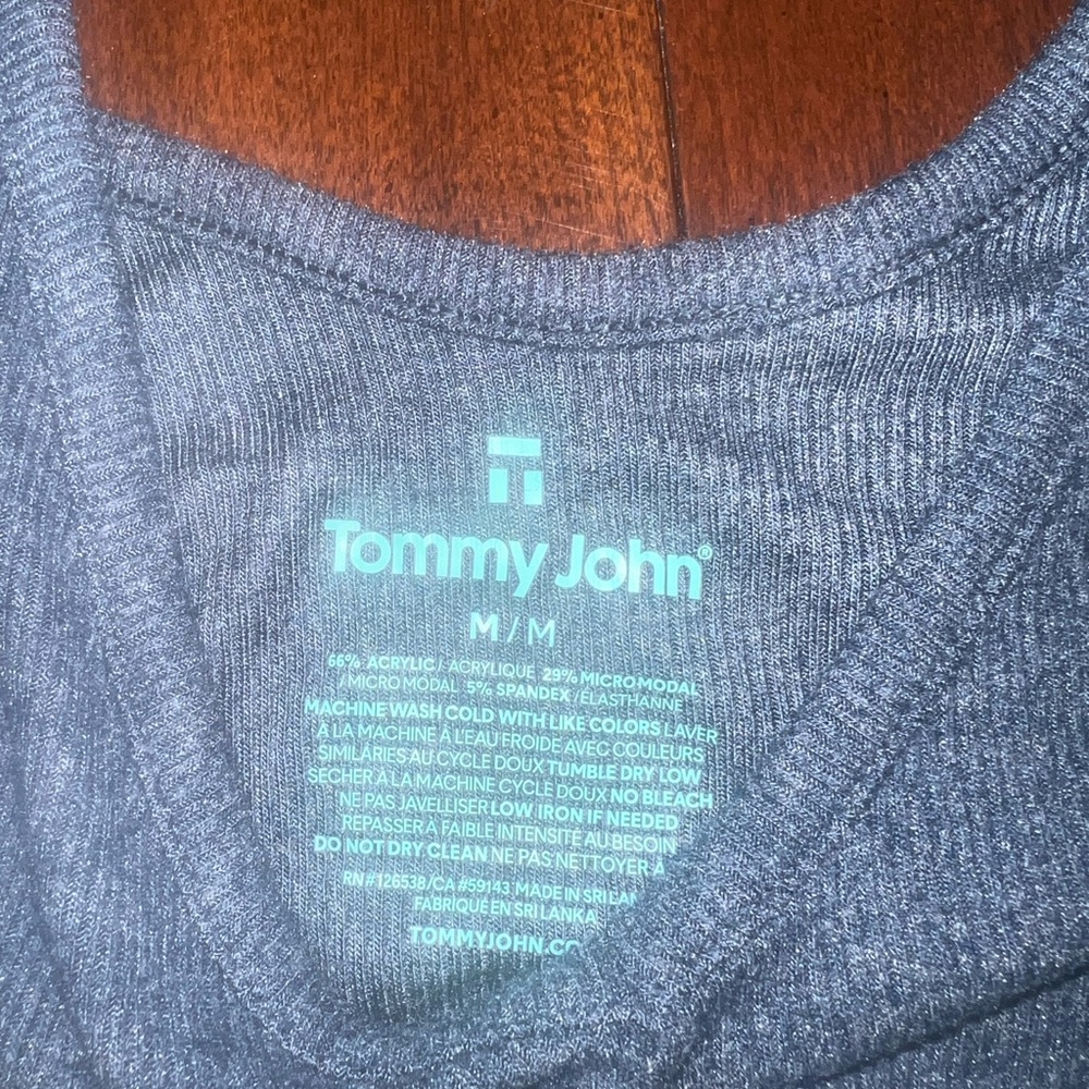 Tommy John lounge tank size medium - Picture 2 of 2